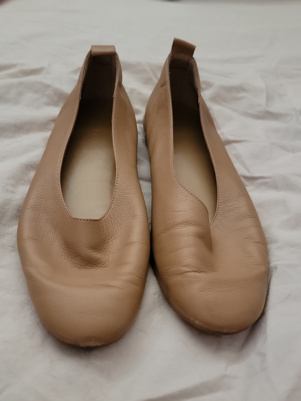 Everlane Day Glove Leather Ballet Flats in Taupe